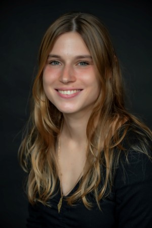dr. Lisa De Wolf