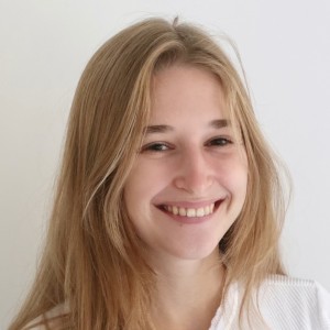 Dr Freya Jena